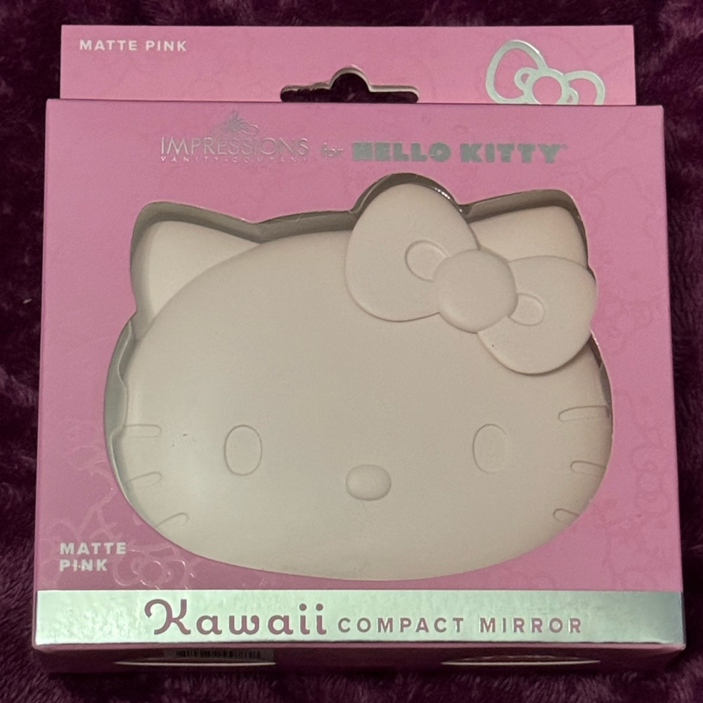 Impressions for Hello Kitty Kawaii Compact Mirror!